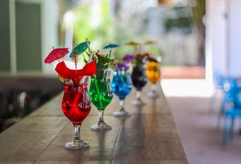 هتل Senegambia Beach