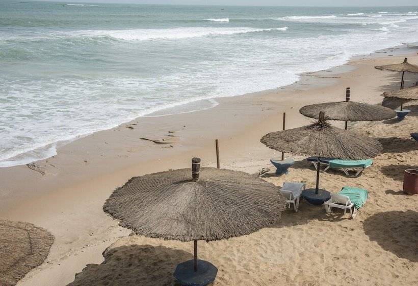 هتل Senegambia Beach