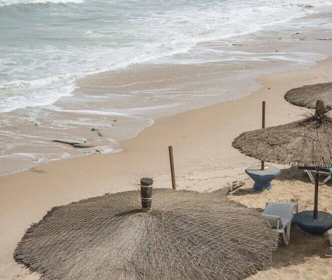 هتل Senegambia Beach