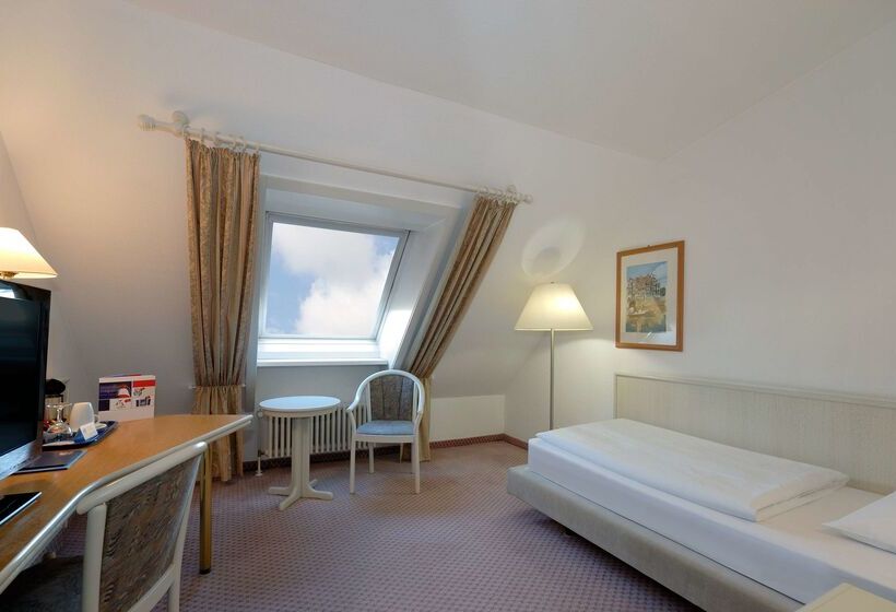 호텔 Stuttgart Sindelfingen City By Tulip Inn