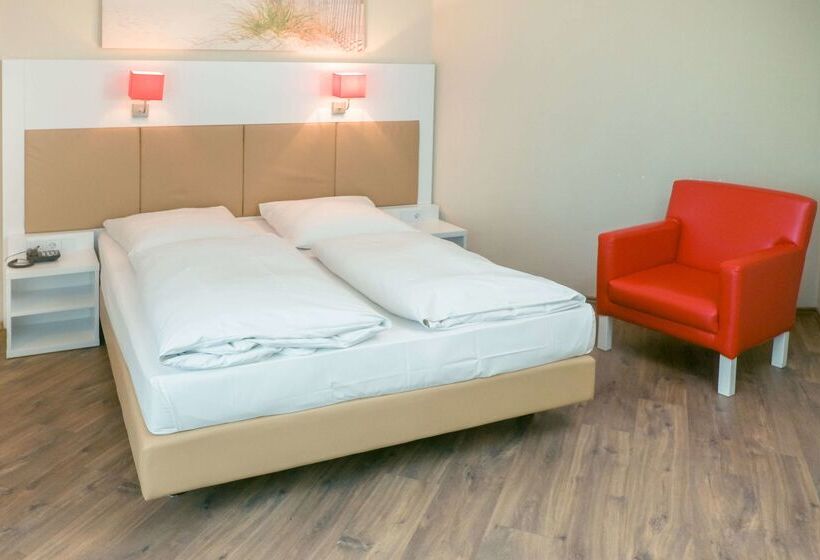 호텔 Stuttgart Sindelfingen City By Tulip Inn