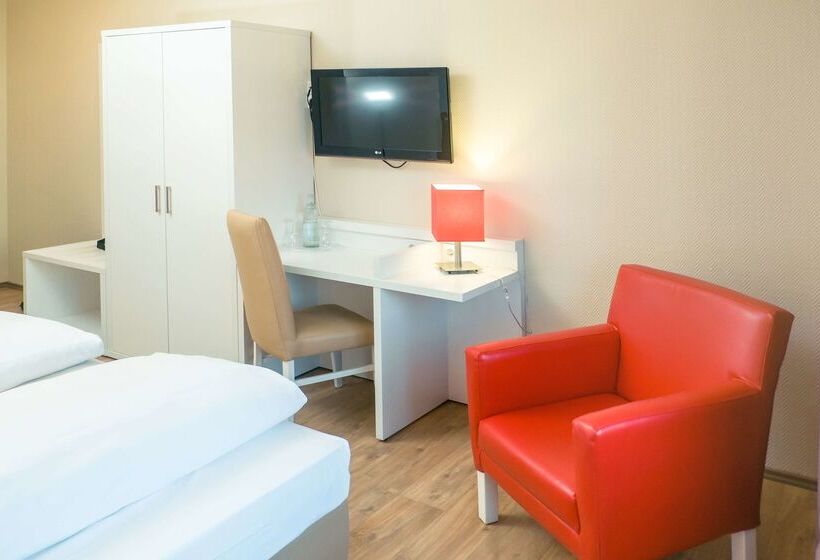 호텔 Stuttgart Sindelfingen City By Tulip Inn