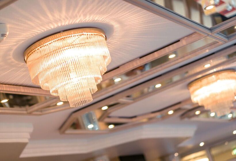 호텔 Stuttgart Sindelfingen City By Tulip Inn