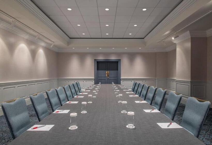 هتل Tbilisi Marriott