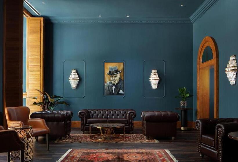 هتل Tbilisi Marriott