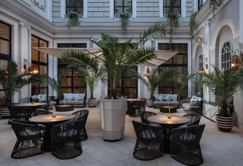 هتل Tbilisi Marriott