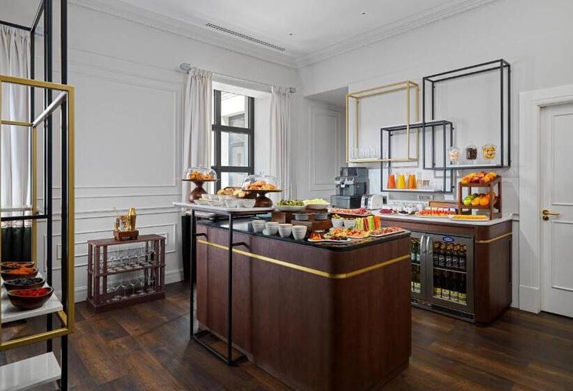 هتل Tbilisi Marriott