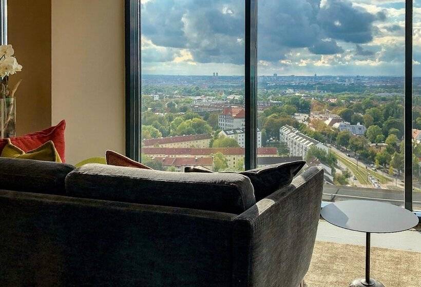 Отель The Westin Grand Munich