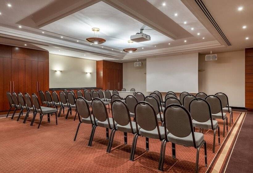 Отель The Westin Grand Munich