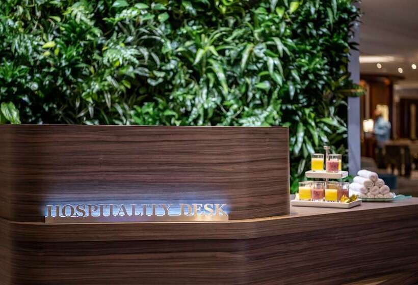 Отель The Westin Grand Munich