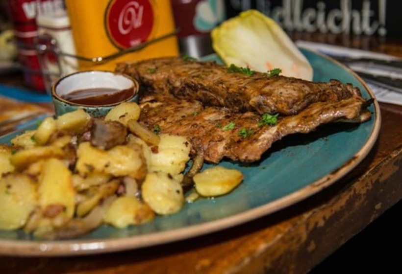 Отель Und Restaurant Lowenbrau Koln