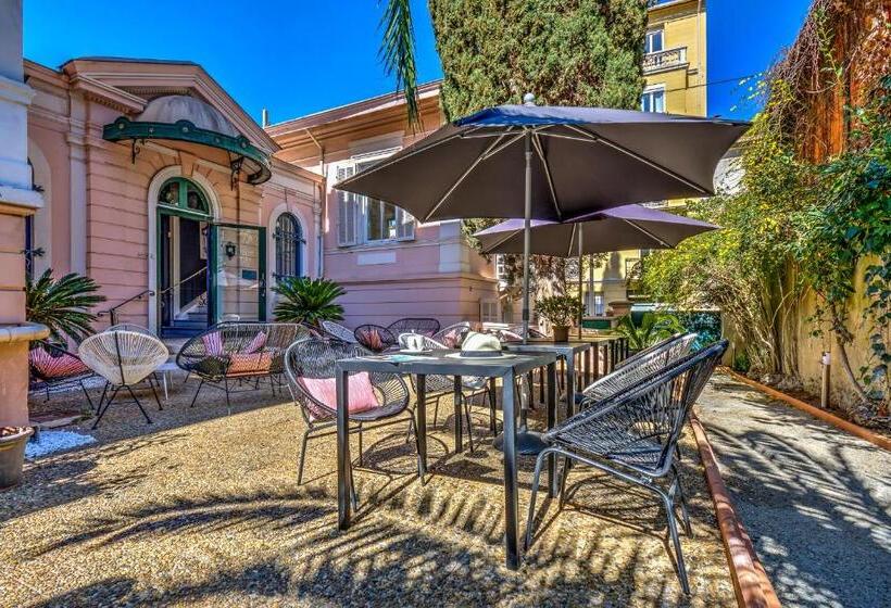 Villa Claudia Hotel Cannes Centre   Parking