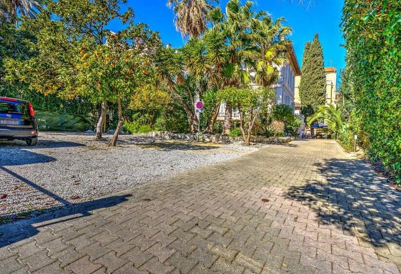 Villa Claudia Hotel Cannes Centre   Parking