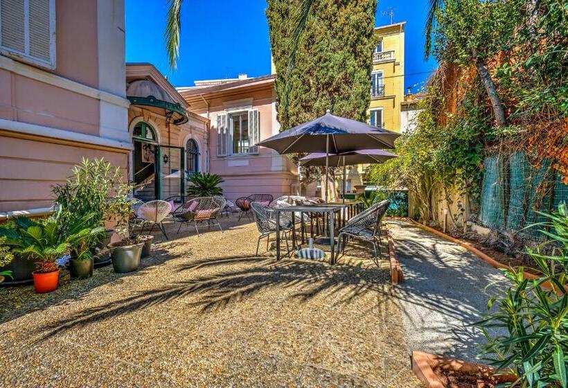 Villa Claudia Hotel Cannes Centre   Parking