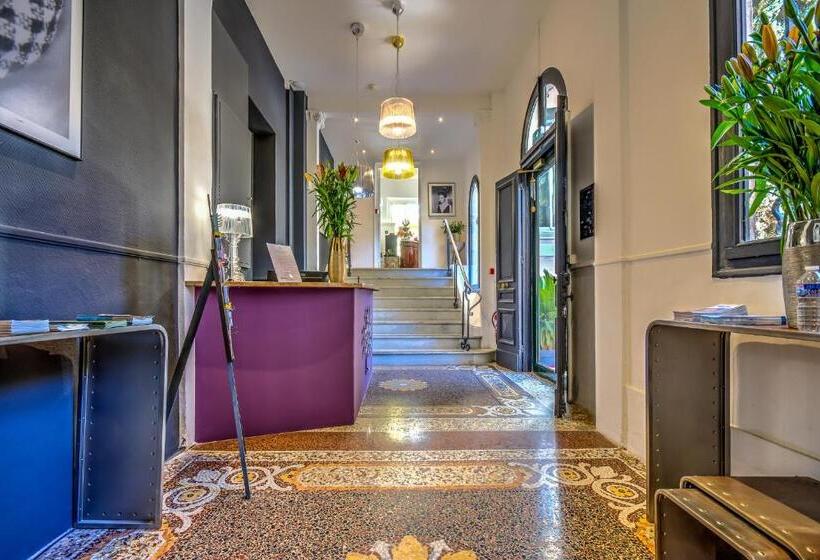 Villa Claudia Hotel Cannes Centre   Parking