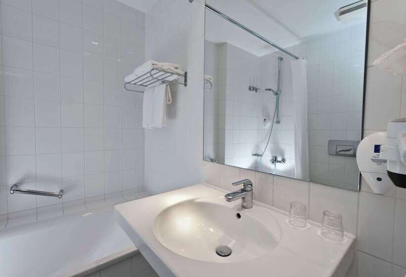 هتل Wyndham Garden Potsdam