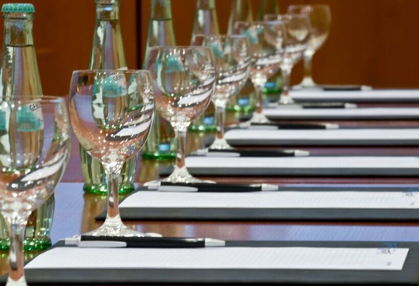 فندق Wyndham Stralsund Hansedom