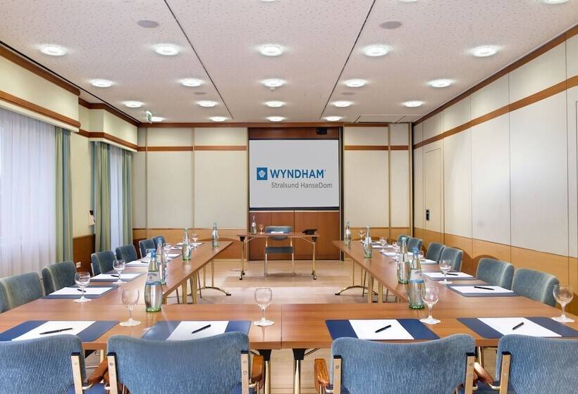 فندق Wyndham Stralsund Hansedom