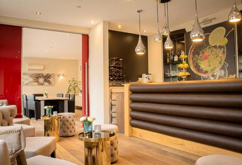 Arkade Hotel Am Theater