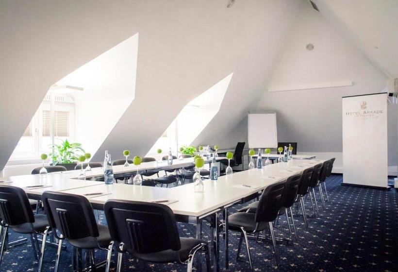 Arkade Hotel Am Theater