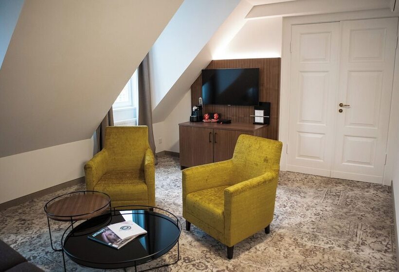 ホテル Alma Am Anger