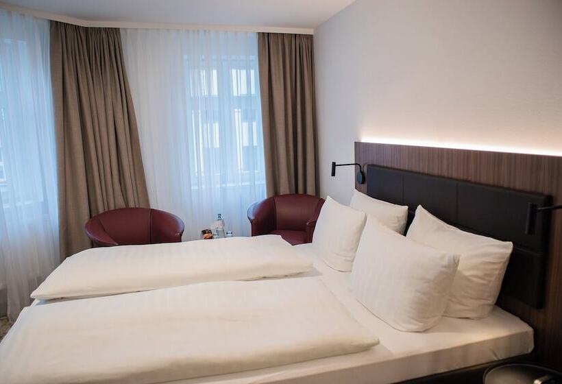 ホテル Alma Am Anger