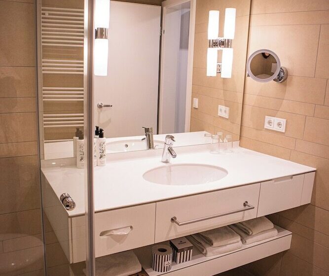 ホテル Alma Am Anger