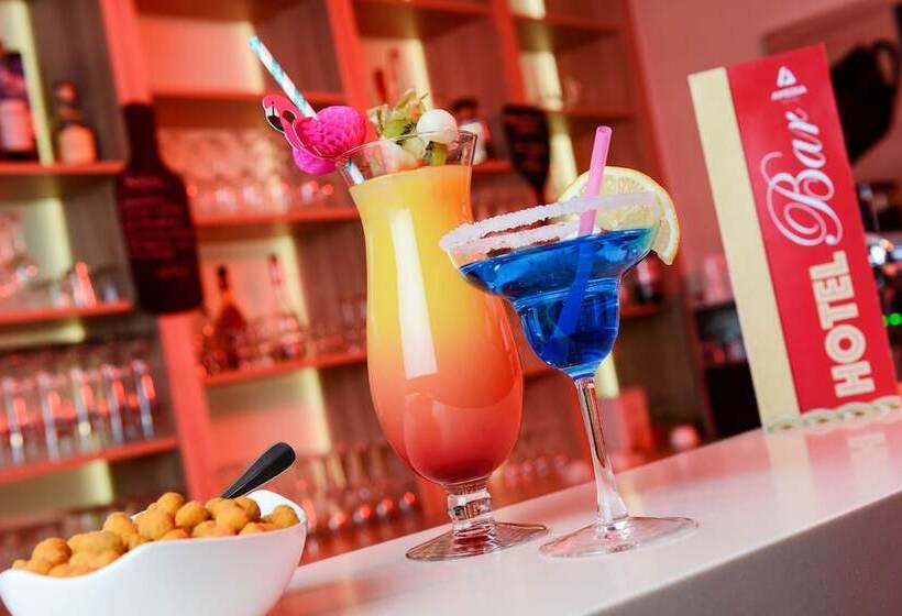 酒店 Amedia Dresden Elbpromenade, Trademark Collection By Wyndham