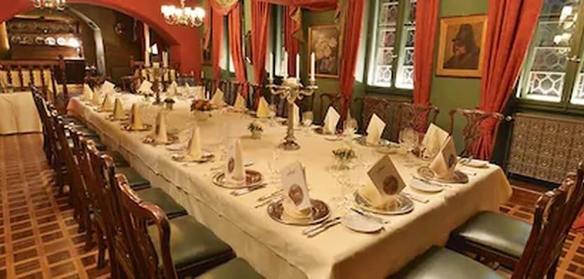 בית מלון כפרי Die Hirschgasse Heidelberg