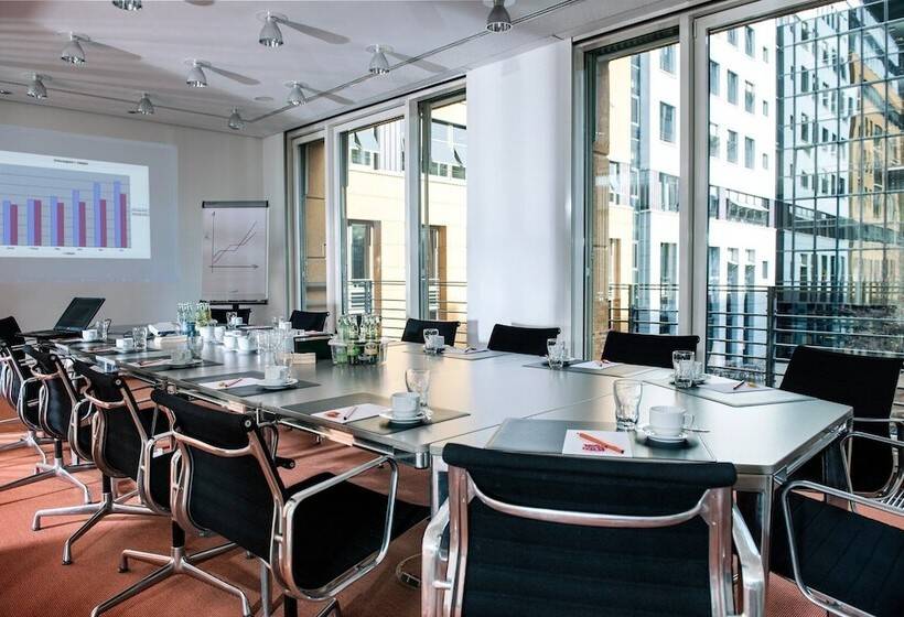 Отель Elbflorenz Dresden