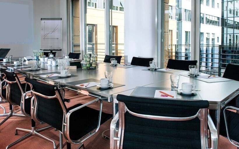 Отель Elbflorenz Dresden