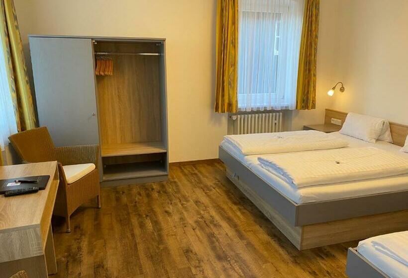 Отель Gasthof Zum Storch