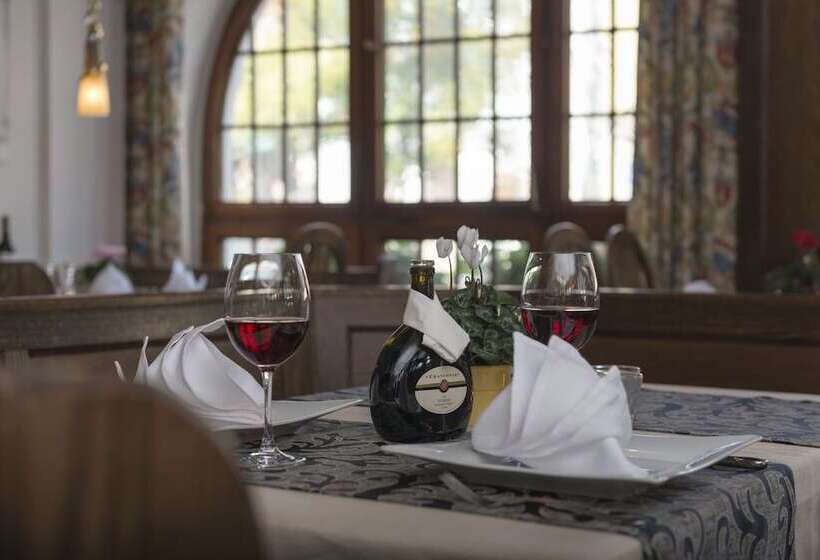 فندق Gasthof Zum Storch