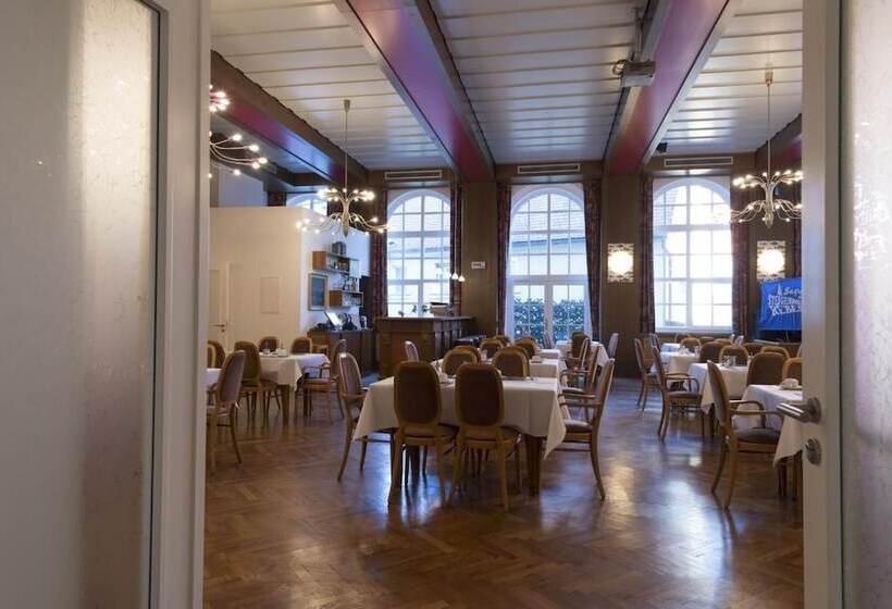 فندق Gasthof Zum Storch