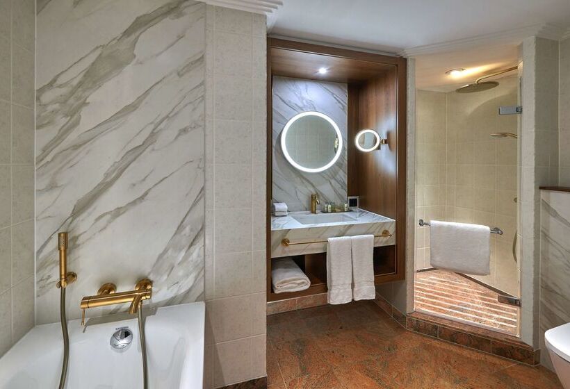 호텔 Hilton Frankfurt City Centre