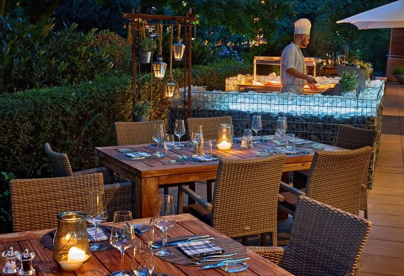 호텔 Hilton Frankfurt City Centre