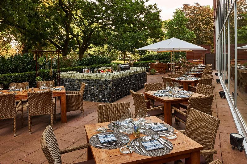 호텔 Hilton Frankfurt City Centre