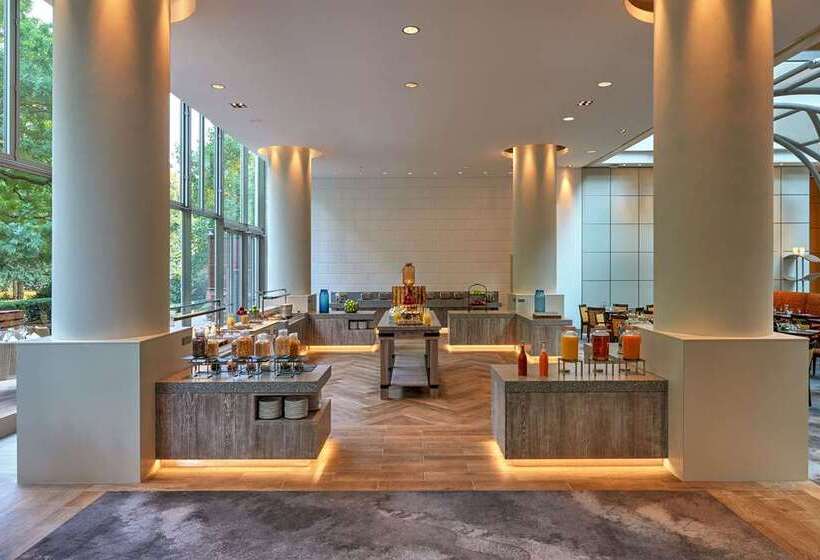 호텔 Hilton Frankfurt City Centre