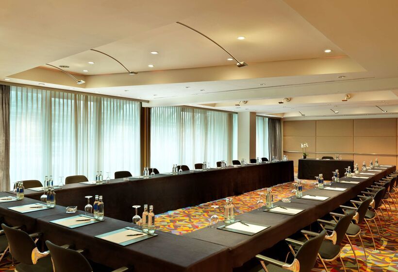 בית מלון כפרי Hyatt Regency Mainz