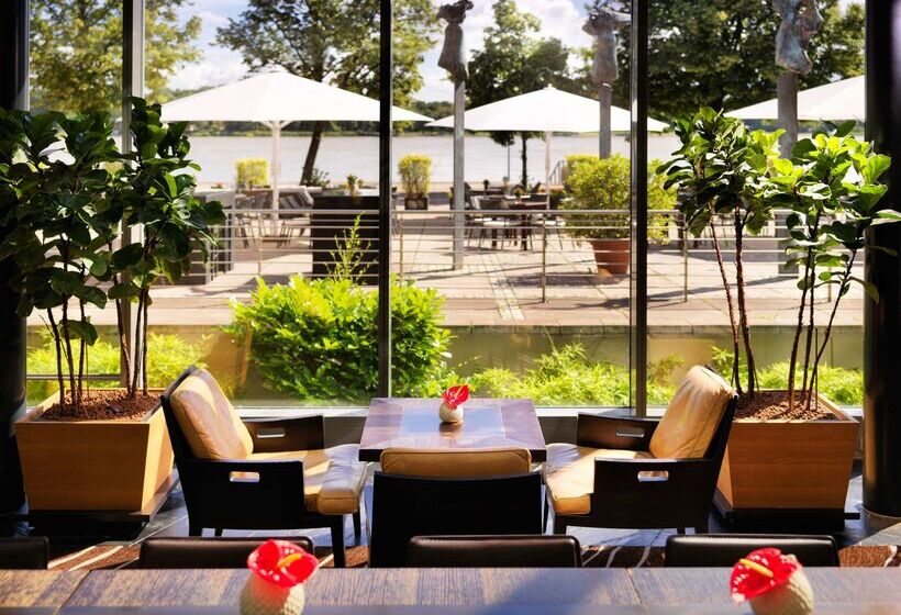 בית מלון כפרי Hyatt Regency Mainz