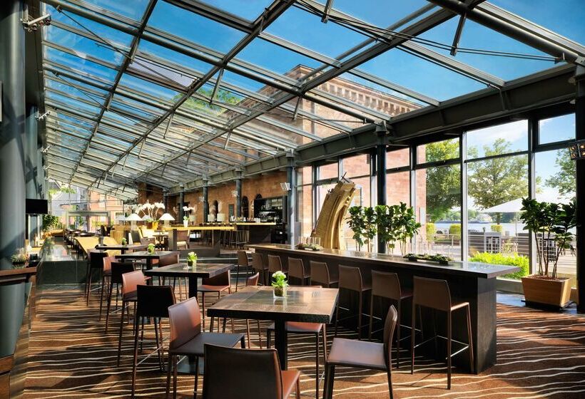 בית מלון כפרי Hyatt Regency Mainz