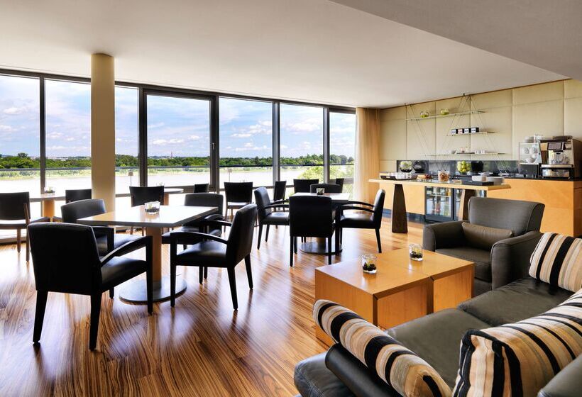 בית מלון כפרי Hyatt Regency Mainz