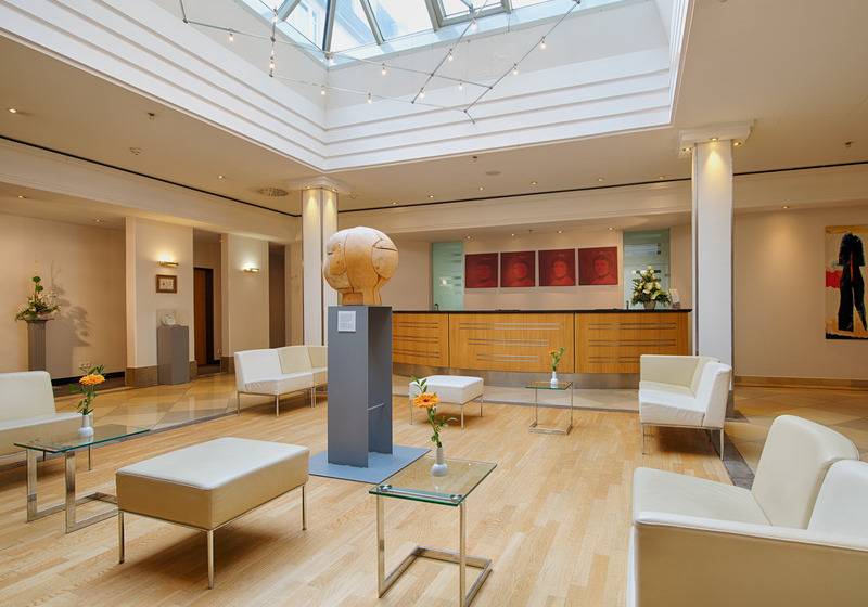 Отель Kaiserin Augusta