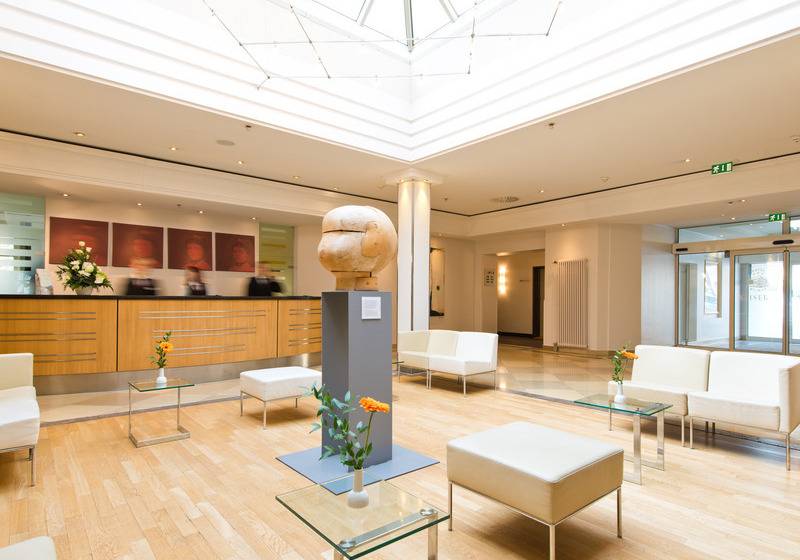 Отель Kaiserin Augusta