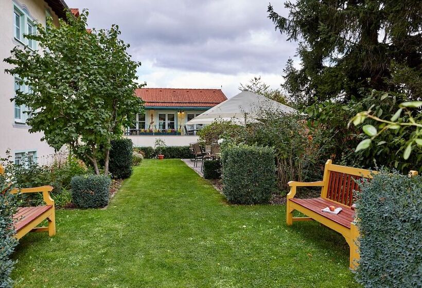 בית מלון כפרי Linderhof