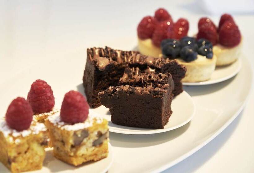 ホテル The Mandala Suites