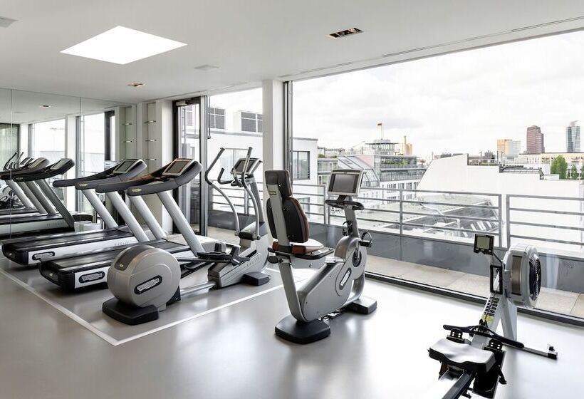 ホテル The Mandala Suites