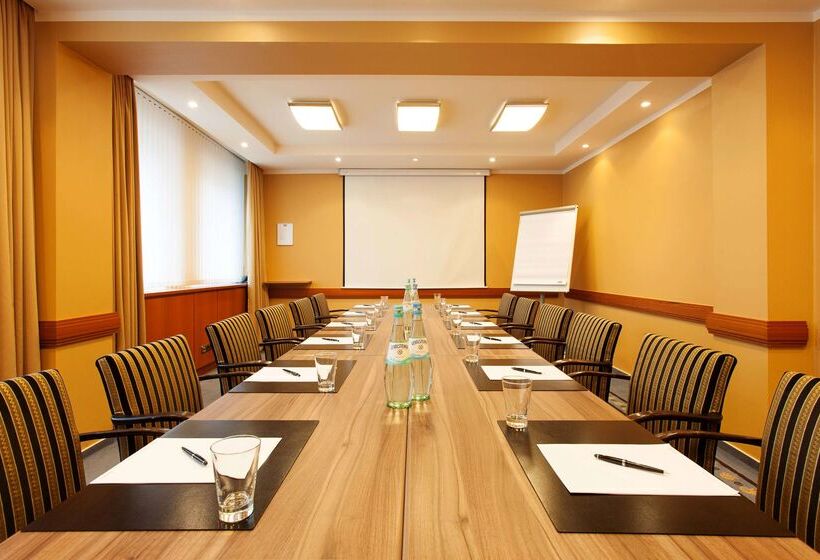 בית מלון כפרי Vienna House By Wyndham Sonne Rostock