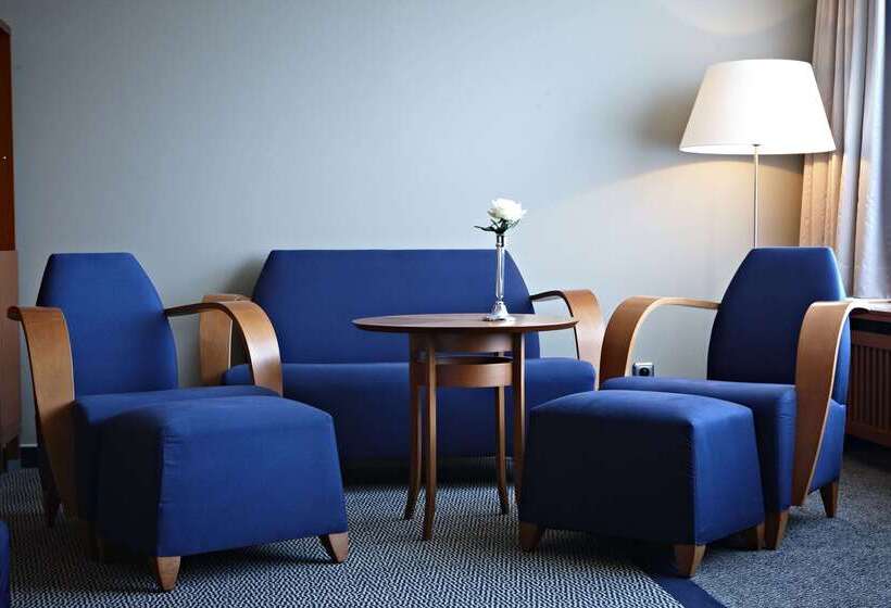 בית מלון כפרי Vienna House By Wyndham Sonne Rostock