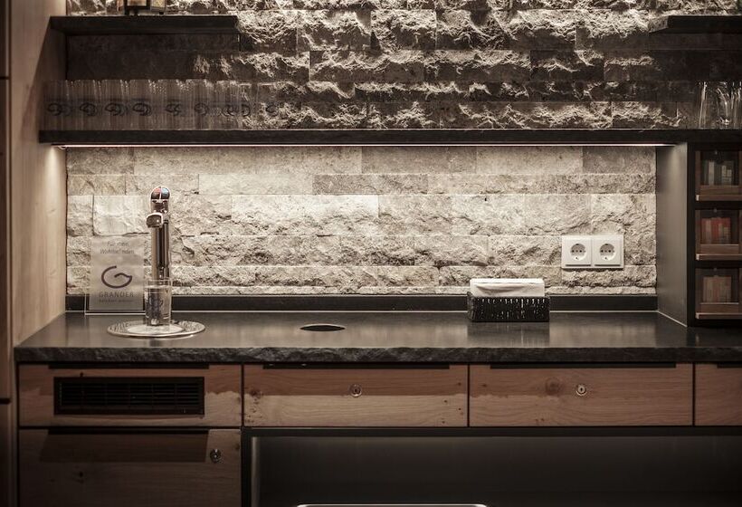 בית מלון כפרי Adler